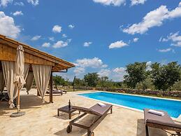 Villa in Posedarje With Private Pool