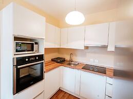 Spacious Holiday Home in Pakoštane near Sea