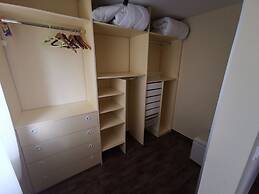 Spacious Holiday Home in Pakoštane near Sea