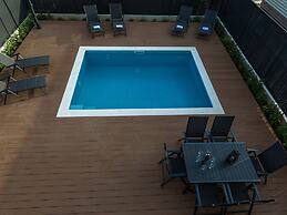 Luxury Villa With Private Pool, Great sea View, Near the Beach