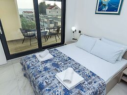 Luxury Villa With Private Pool, Great sea View, Near the Beach