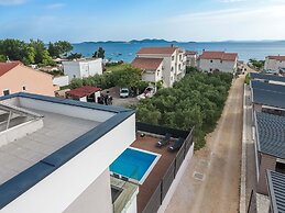 Luxury Villa With Private Pool, Great sea View, Near the Beach