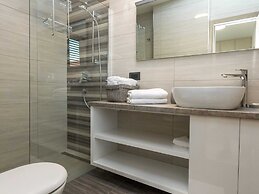 Luxury Villa With Private Pool, Great sea View, Near the Beach