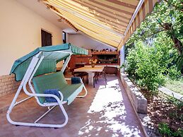 Apartment in Dalmatia With Terrace