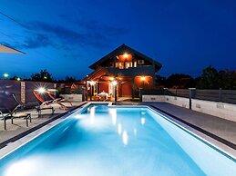 Luxurious Holiday Home in Sopot With Pool