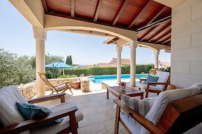 Villa Clara With a Pool in Kozino Near the sea