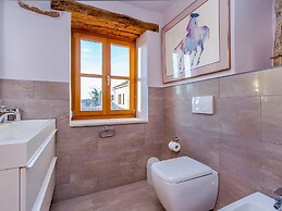 Beautiful Villa Consisting of two Houses With Private Pool, Near Pula 