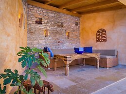 Beautiful Villa Consisting of two Houses With Private Pool, Near Pula 