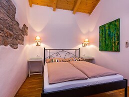 Beautiful Villa Consisting of two Houses With Private Pool, Near Pula 