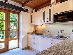 Beautiful Villa Consisting of two Houses With Private Pool, Near Pula 