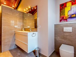 Beautiful Villa Consisting of two Houses With Private Pool, Near Pula 