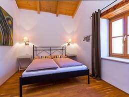 Beautiful Villa Consisting of two Houses With Private Pool, Near Pula 