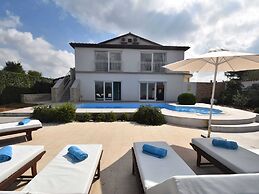 Luxurious Villa in Lavanda in Kanfanar