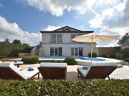 Luxurious Villa in Lavanda in Kanfanar