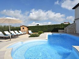 Luxurious Villa in Lavanda in Kanfanar