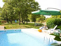 Adorable Villa With Pool & Covered Terrace Surrounded by Nauture