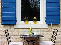 Adorable Villa With Pool & Covered Terrace Surrounded by Nauture