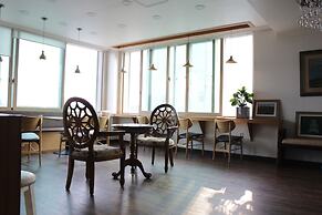 Bexco Hostel B&B