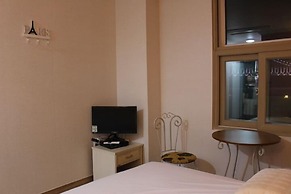 Bexco Hostel B&B