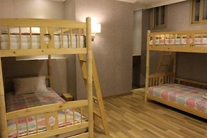 Bexco Hostel B&B