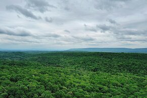 Brigadoon - 5 Bedroom Retreat