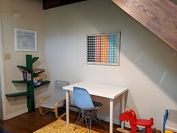 Autumn Wings - A Natural Retreat