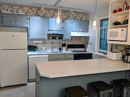 Autumn Wings - A Natural Retreat