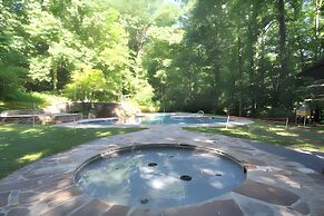 Autumn Wings - A Natural Retreat