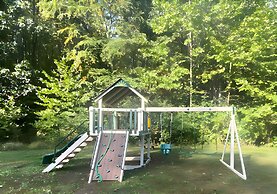 Autumn Wings - A Natural Retreat