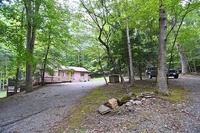 Dogwood Knoll - Wooded Escape