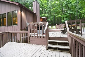 Dogwood Knoll - Wooded Escape