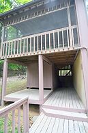 Dogwood Knoll - Wooded Escape