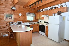Lazy Bear Retreat - Classic Cabin!