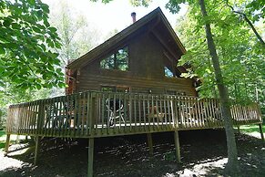Lazy Bear Retreat - Classic Cabin!