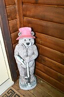 Lazy Bear Retreat - Classic Cabin!
