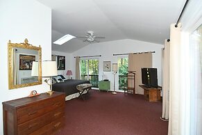 River Time Cabin -time Floats Away!