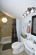 Fleur de Lis - A Knightly Abode!