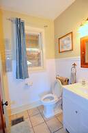 Fleur de Lis - A Knightly Abode!