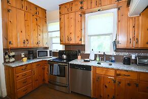 Fleur de Lis - A Knightly Abode!