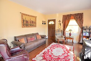 Fleur de Lis - A Knightly Abode!