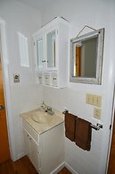 Serendipity - Large 5BR With a Hot Tub