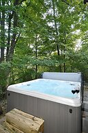 Serendipity - Large 5BR With a Hot Tub