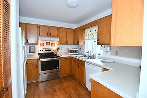 Serendipity - Large 5BR With a Hot Tub