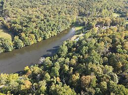 Serendipity - Large 5BR With a Hot Tub