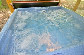 Trails End River Retreat - Riverside