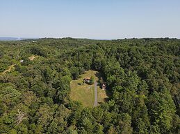 Whispering Hills - Couples Getaway