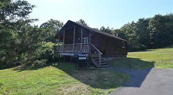 Whispering Hills - Couples Getaway