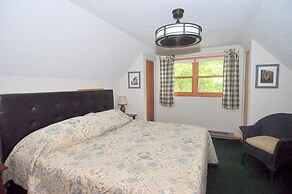 Rosies Creekside Retreat - 3 BR Escape!