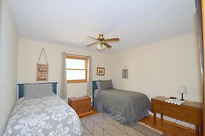 Rosies Creekside Retreat - 3 BR Escape!