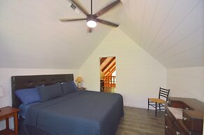 Rosies Creekside Retreat - 3 BR Escape!